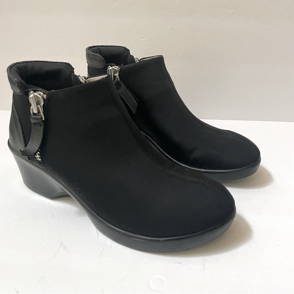 Alegria Sloan Zip Wedge Stretch Ankle Boot Size 6-6.5/EU 36 - Picture 2 of 16